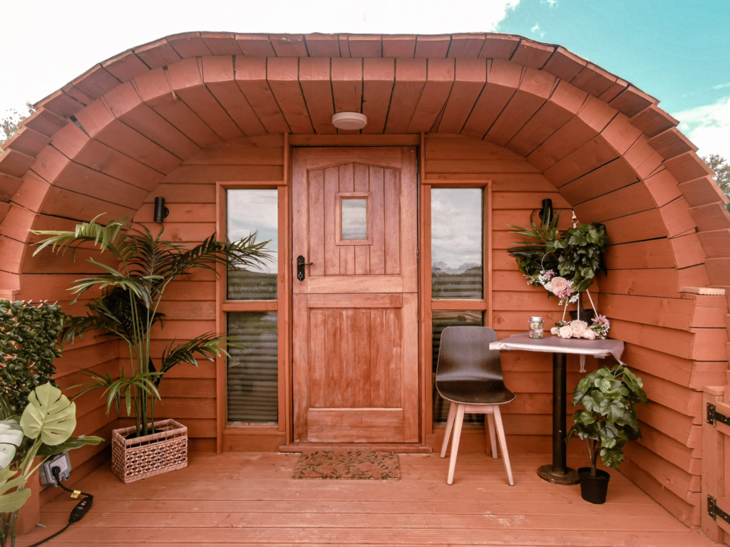 glamping pods hot tubs