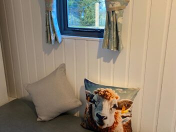 11b0ab20-2899-4925-a29f-492099887134