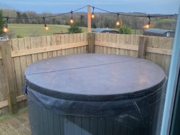 1a198075-a893-40e5-a817-eb17f76aeb00