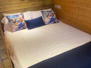 3b7b0462-074e-4819-863a-f93ae7464dc5