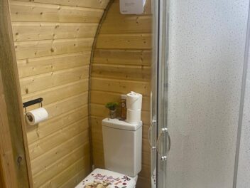 566fb563-e195-46ff-a307-b245a009a0b9